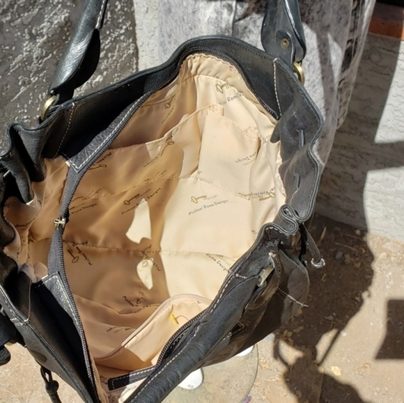 This Michael Rome Designs bag - Picture 4 of 7